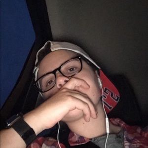 Meet your Posher, Kyra